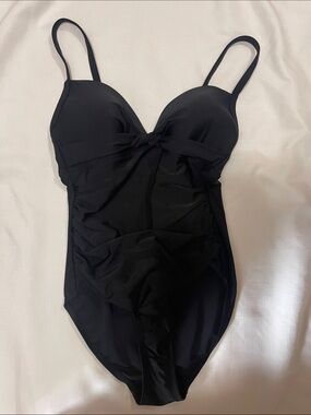 Merona Black women’s One-Piece Swimsuit with Twist Front